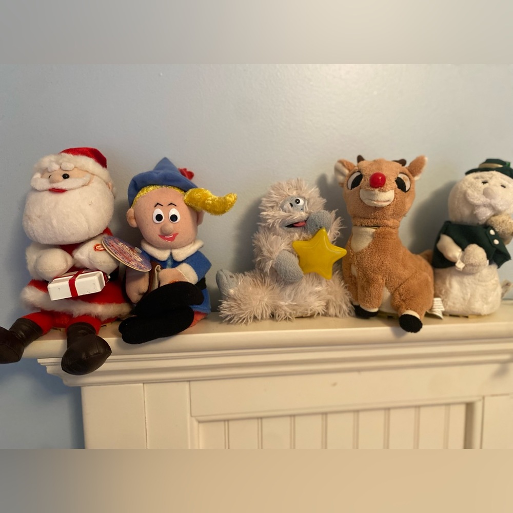 Rudolph the Red Nosed Reindeer Animatronic Plush Dolla